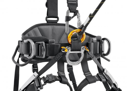 Industrieklettergurt Petzl AVAO FAST europ. Version